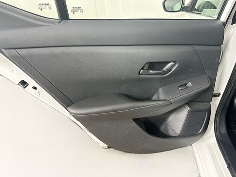 Used 2025 Nissan Sentra SV FWD image 25