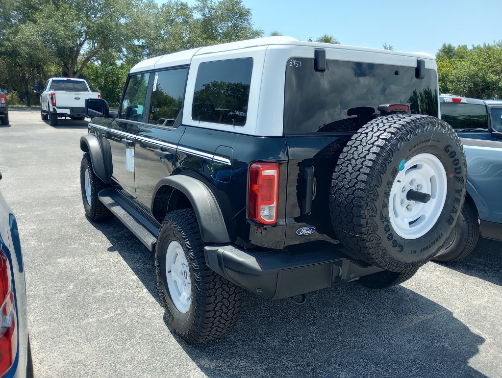 New 2026 Ford Bronco Heritage Edition AWD/4WD image 2