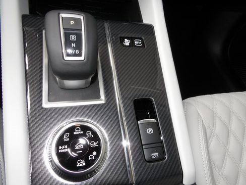 New 2025 Mitsubishi Outlander SEL image 23