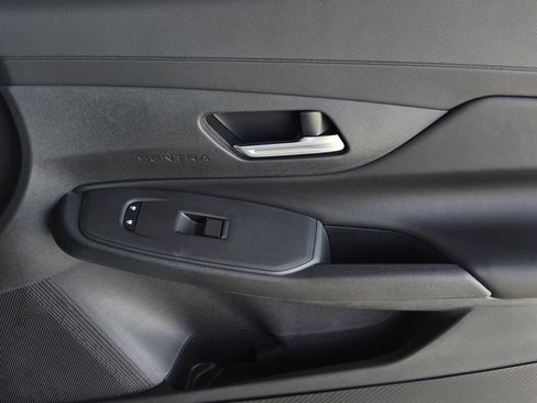 New 2027 Nissan Sentra SV FWD image 8