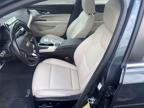 Used 2021 Cadillac CT4 Luxury w/ Sun And Sound Package RWD image 7