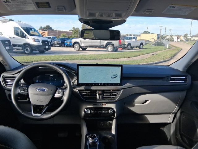 Used 2025 Ford Escape Platinum w/ Premium Technology Package AWD/4WD image 22