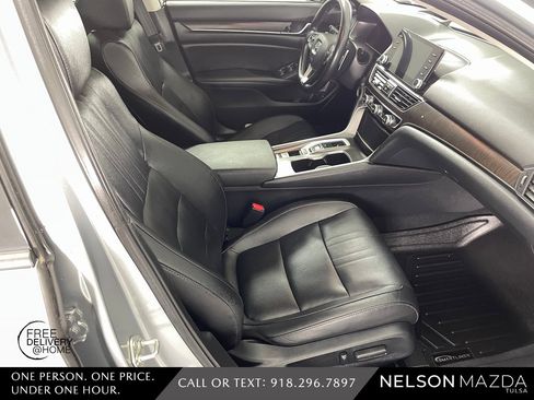 Used 2019 Honda Accord Touring image 48