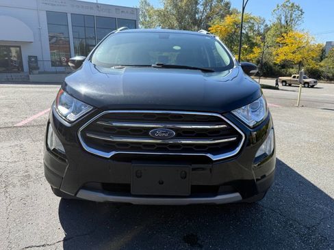 Used 2021 Ford EcoSport Titanium image 3