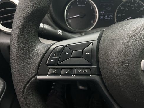 Used 2020 Nissan Versa S FWD image 28