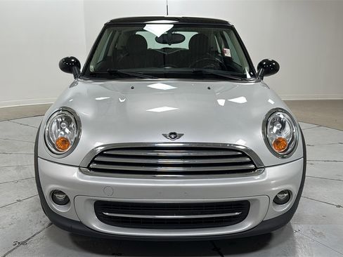 Used 2012 MINI Cooper Hardtop image 2