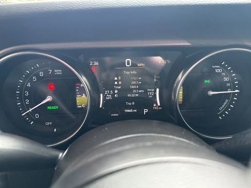 Used 2023 Jeep Wrangler Unlimited image 23