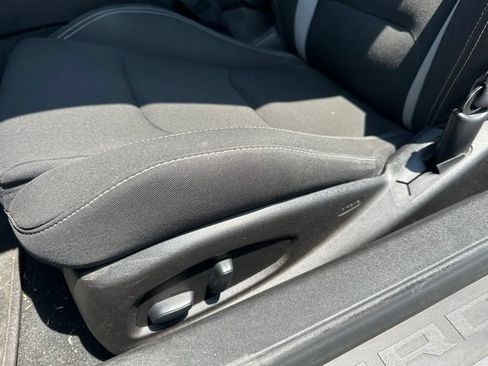 Used 2018 Chevrolet Camaro LT RWD image 5