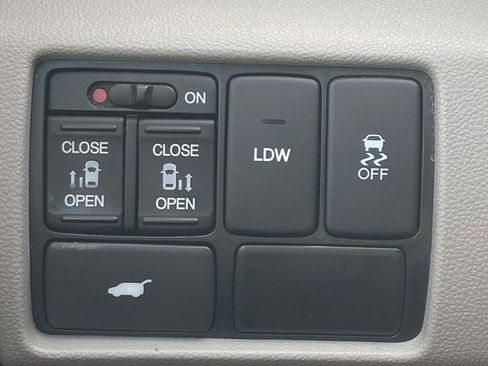 Used 2015 Honda Odyssey EX-L image 30