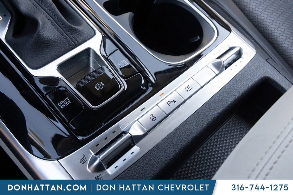 Used 2024 Kia Carnival SX Prestige FWD image 17