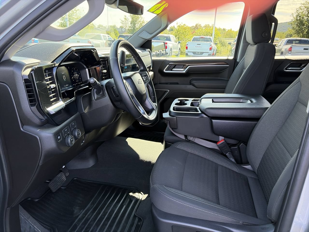 Used 2026 Chevrolet Silverado 1500 RST AWD/4WD image 22
