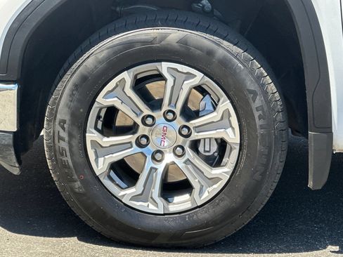 Certified 2025 GMC Sierra 1500 SLT RWD image 27