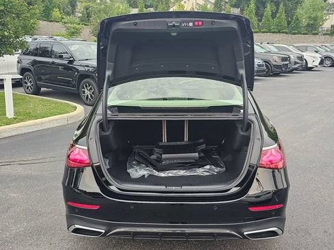 New 2027 Mercedes-Benz E 350 4MATIC Sedan image 10