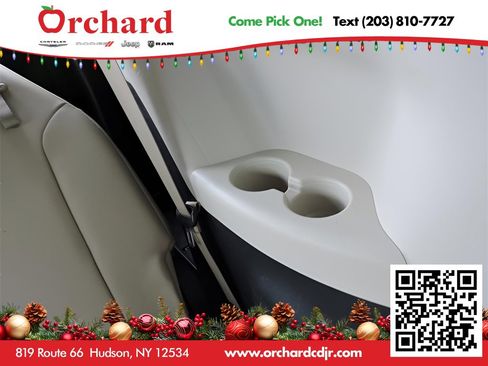 Used 2022 Toyota Sienna XLE image 10