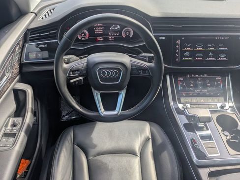Used 2022 Audi Q8 Premium w/ Convenience Package AWD/4WD image 16
