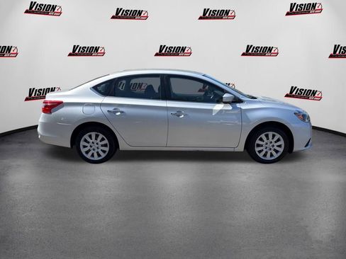 Used 2017 Nissan Sentra SV FWD image 3
