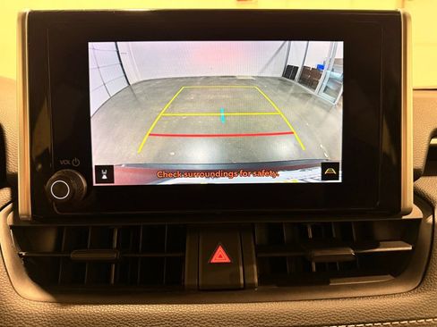 Used 2023 Toyota RAV4 XLE w/ Convenience Package FWD image 22