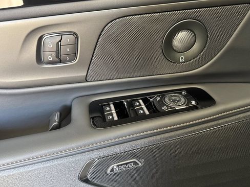 New 2026 Lincoln Nautilus Premier w/ Equipment Group 102A AWD/4WD image 8