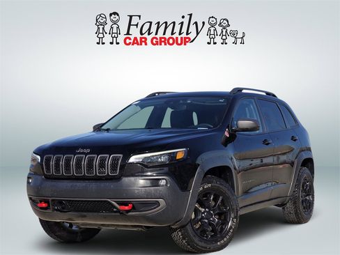 Used 2019 Jeep Cherokee Trailhawk image 1