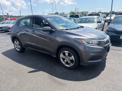 Used 2019 Honda HR-V LX image 2
