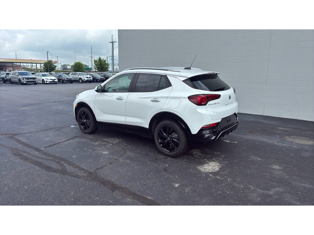 Used 2024 Buick Encore GX Sport Touring FWD image 5