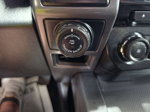 Used 2016 Ford F150 XLT w/ Equipment Group 302A Luxury AWD/4WD image 40