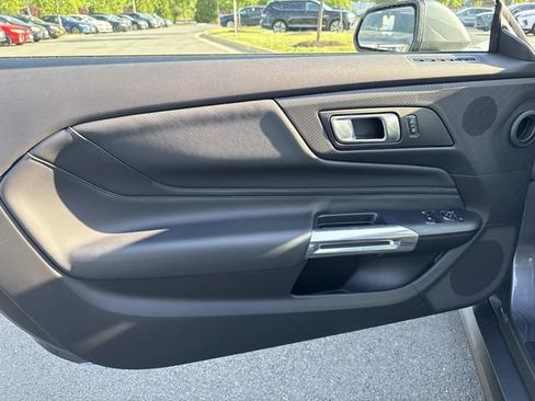 Used 2025 Ford Mustang GT Premium RWD image 8