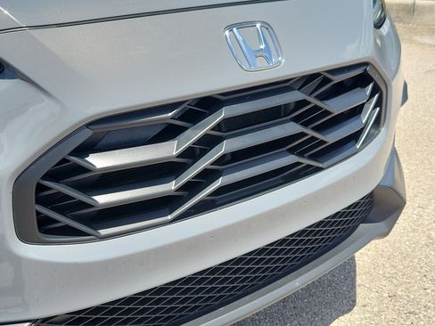 Used 2025 Honda HR-V Sport image 13