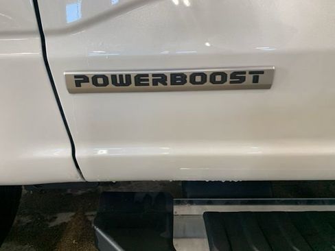 New 2025 Ford F150 Lariat w/ Equipment Group 501A Mid image 13