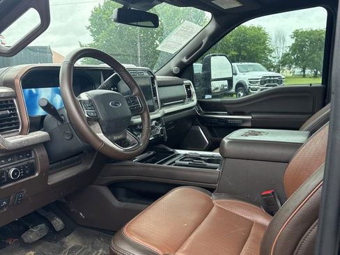 Used 2024 Ford F350 King Ranch AWD/4WD image 12
