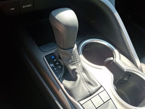 Used 2024 Toyota Camry LE FWD image 14