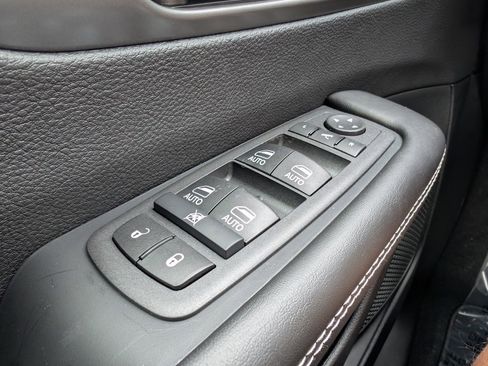 New 2026 Chrysler Voyager LX image 35