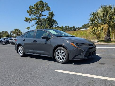New 2026 Toyota Corolla LE image 2