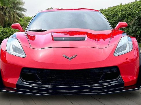 Used 2019 Chevrolet Corvette Grand Sport RWD image 2
