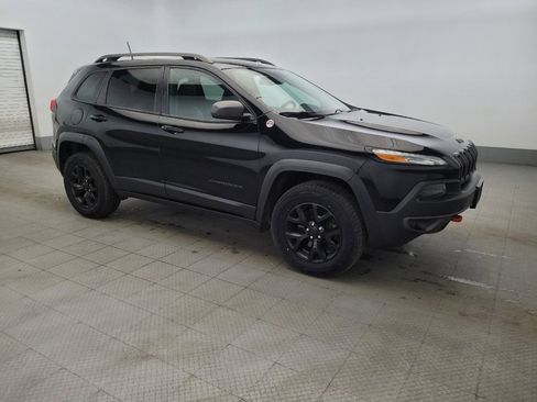 Used 2018 Jeep Cherokee Trailhawk w/ Comfort/Convenience Group image 11