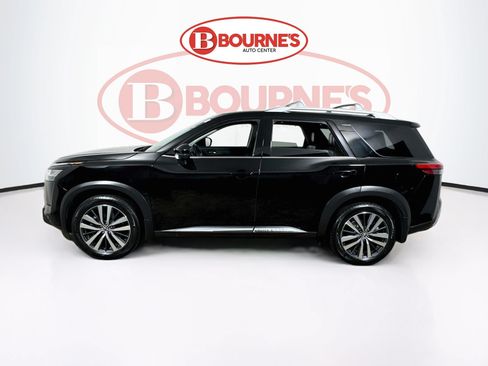 Used 2022 Nissan Pathfinder Platinum w/ Cargo Package AWD/4WD image 8