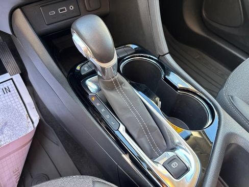 Used 2023 Buick Encore GX Preferred w/ Cold Weather Comfort Package AWD/4WD image 31