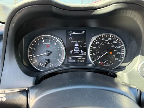 Used 2019 INFINITI Q50 Luxe w/ Essential Package (3.0T Luxe) image 16