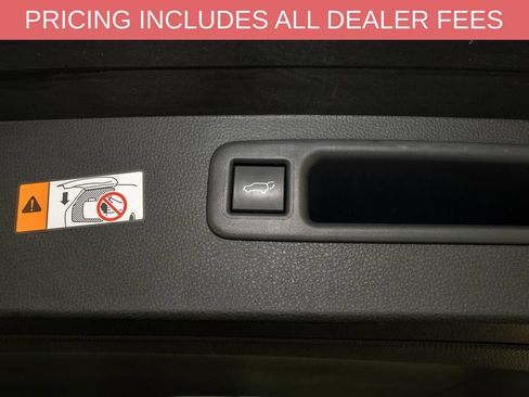Certified 2025 Toyota Highlander LE AWD/4WD image 6