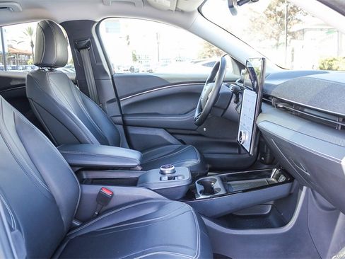 Certified 2024 Ford Mustang Mach-E Premium image 22