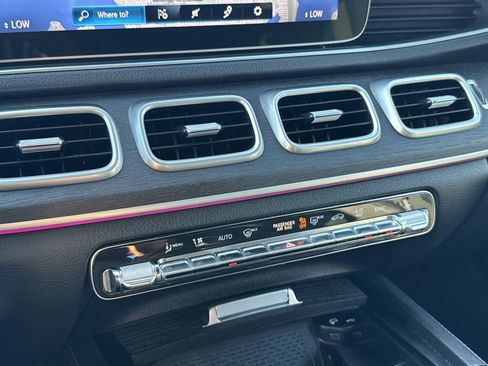 Used 2020 Mercedes-Benz GLE 350 4MATIC w/ Premium Package image 20