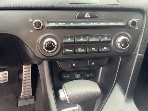 Used 2022 Kia Sportage Nightfall Edition AWD/4WD image 16