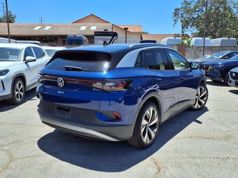 Used 2022 Volkswagen ID.4 Pro S w/ Gradient Package RWD image 5