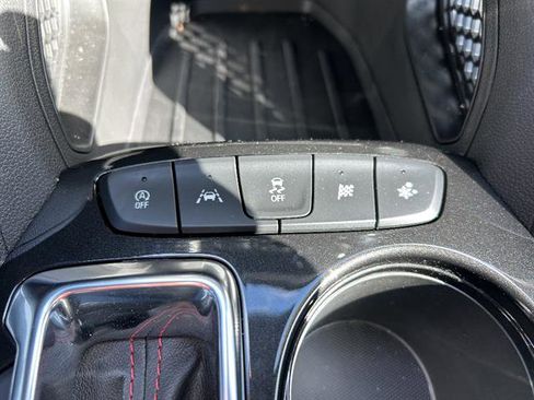 Used 2025 Chevrolet TrailBlazer RS w/ Driver Confidence Package FWD image 29