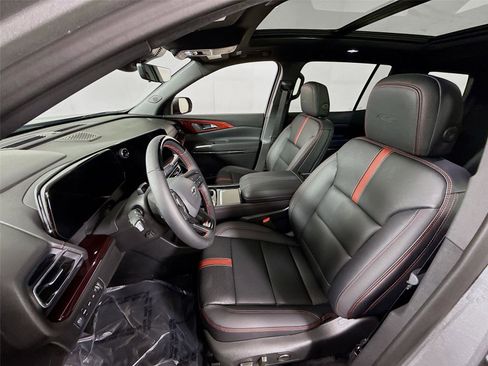 New 2026 Chevrolet Traverse RS image 17