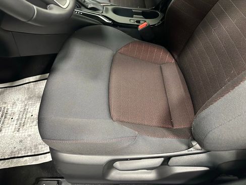 Used 2025 Toyota Corolla SE image 13