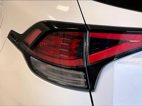 Used 2023 Kia Sportage EX image 32