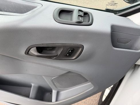 Used 2017 Ford Transit 250 148 High Roof image 18