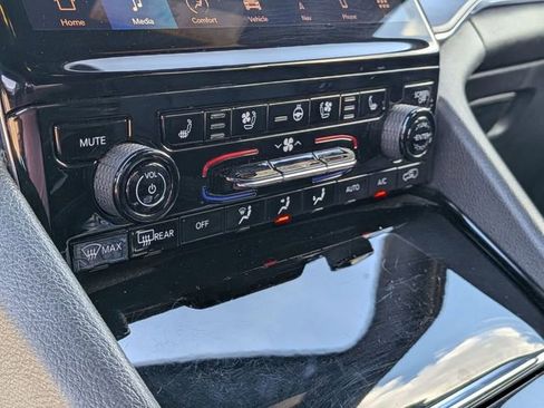 Certified 2023 Jeep Grand Cherokee Overland image 23