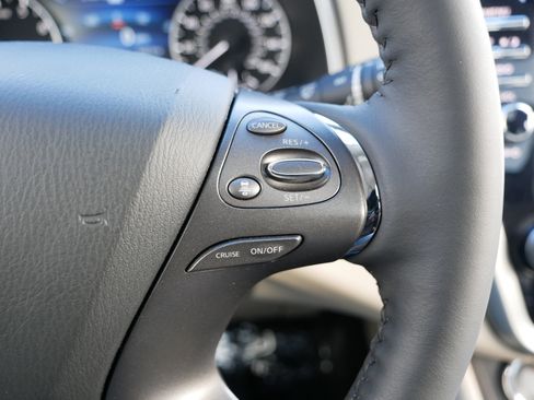 Used 2024 Nissan Murano Platinum w/ Cargo Package image 30